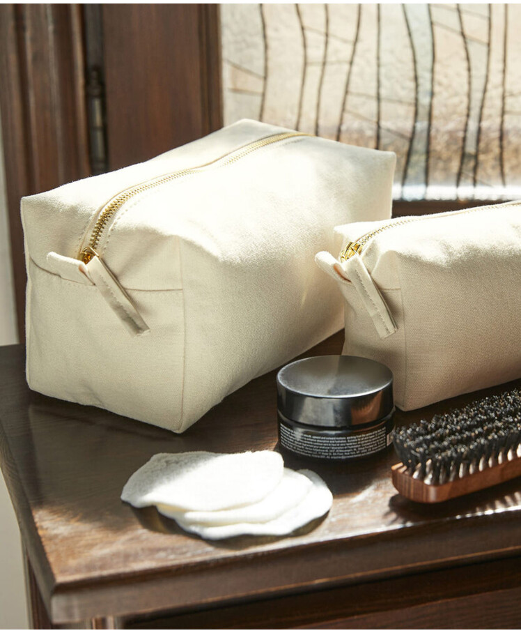 Canvas accessory case Thumbnail