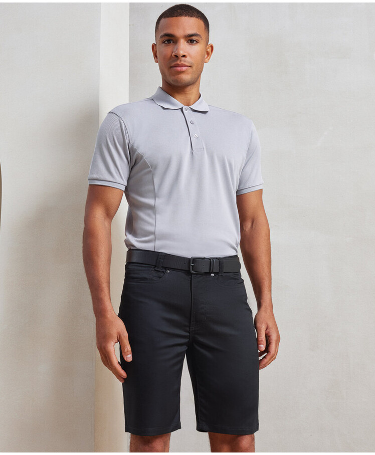 Performance chino shorts Thumbnail