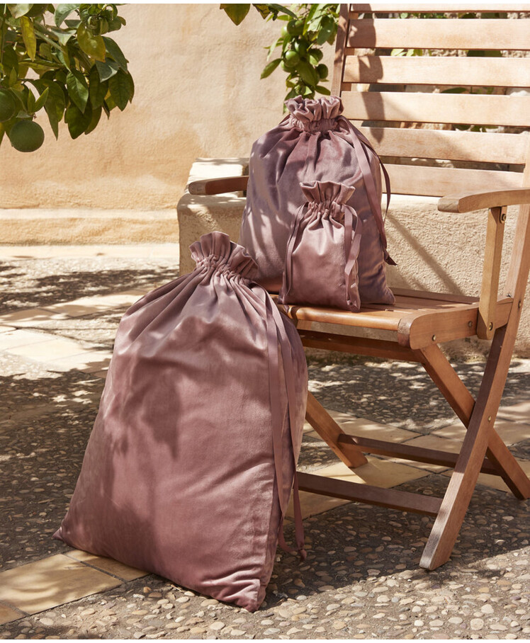 Velvet gift bag Thumbnail