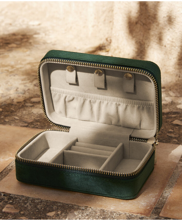 Velvet travel jewellery box Thumbnail
