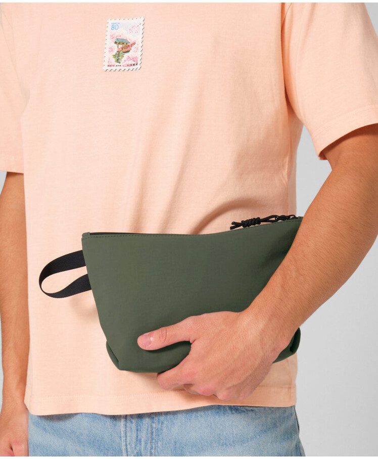 Minimal lifestyle pouch Thumbnail