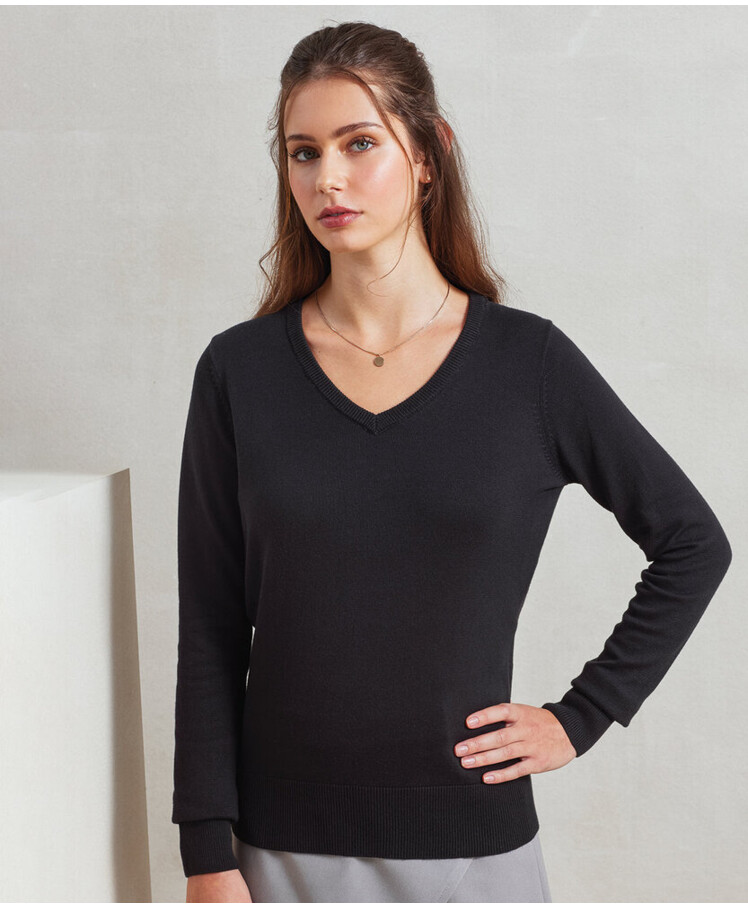 Women's v-neck knitted sweater Thumbnail