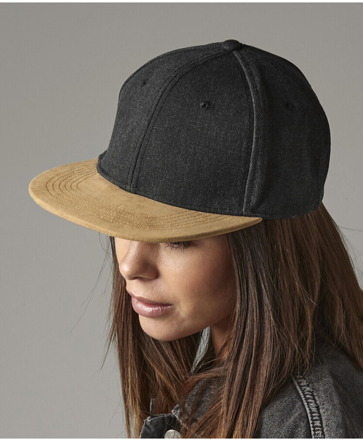 Suede peak snapback Thumbnail