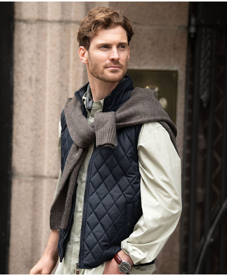 Camden – diamond quilted gilet Thumbnail