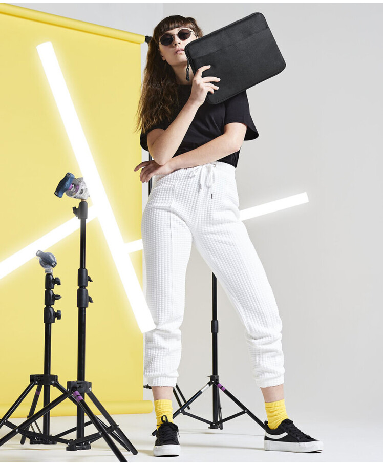 Essential 13" laptop case Thumbnail