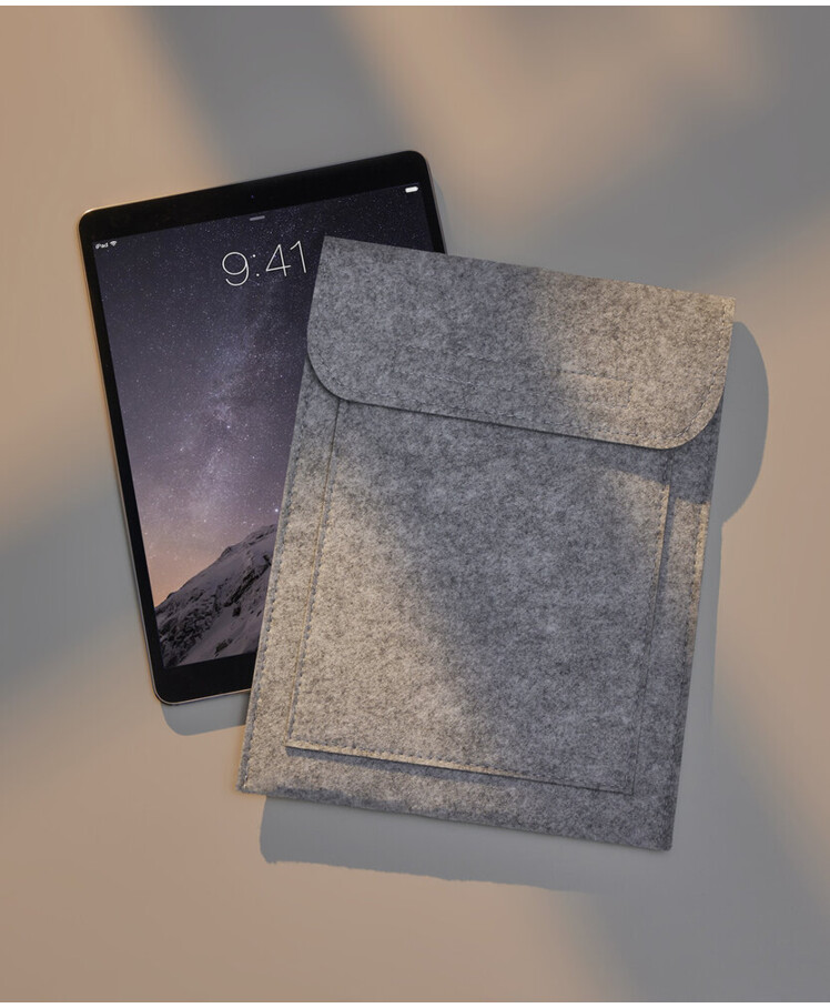 Felt iPad slip Thumbnail