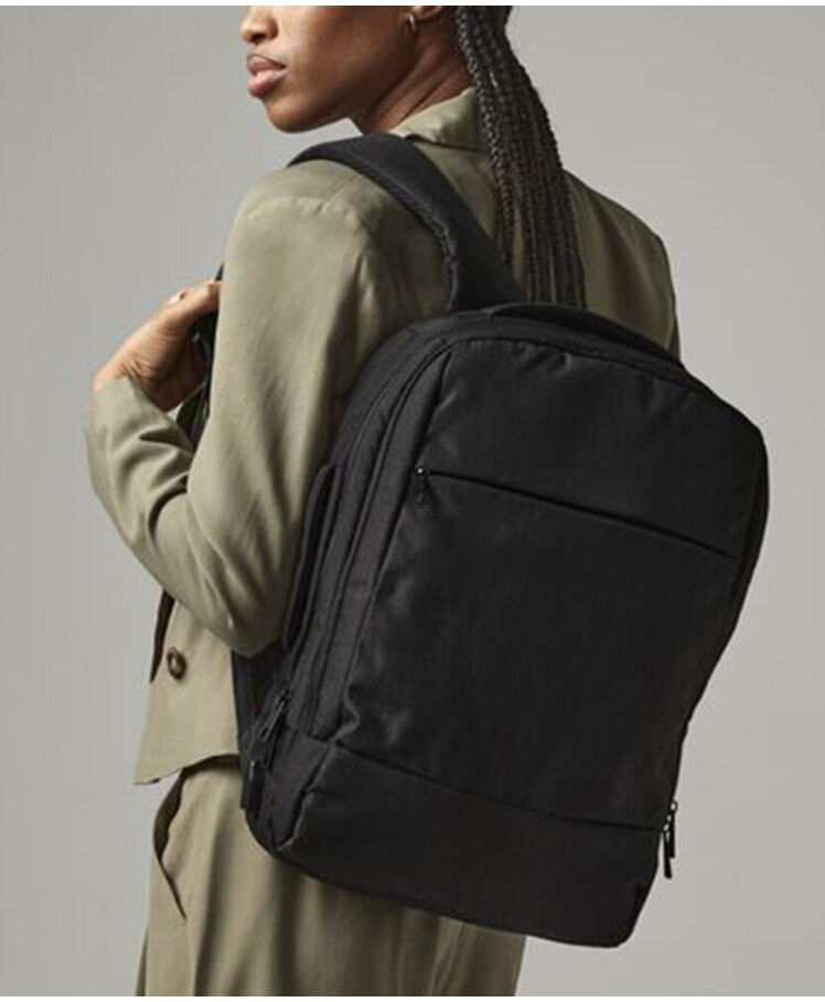 Q-Tech charge convertible backpack Thumbnail