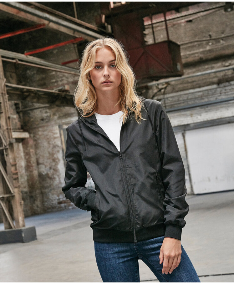 Women's recycled windrunner Thumbnail